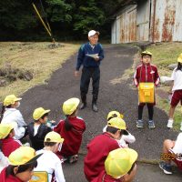 きゅうりハウス見学（３年生）