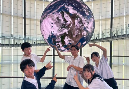 大東京を楽しんでいます（修学旅行⑥）