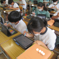 新しいタブレット好評です。