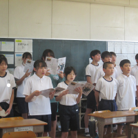 歌声に導かれ…