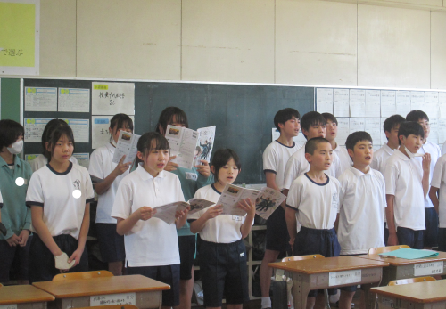 歌声に導かれ…