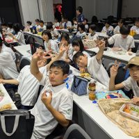 只今、昼食中（阿納研修③）