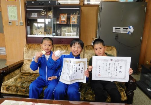 栄光を讃える ５４