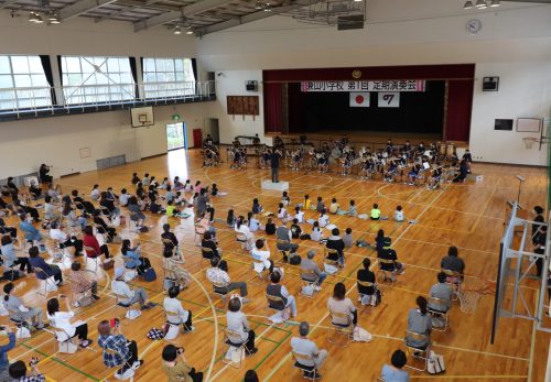 保護中: 10月5日　兼山小学校の特別な1日