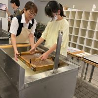５年　宿泊研修　紙すき体験　