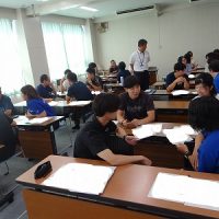 夏休みの学校９　先生達の研修