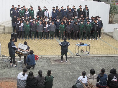 １年生　ガーデンライブ