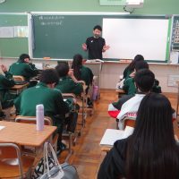 １２月２日（火）　道徳の授業