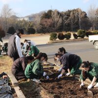３年生　笑顔の愛校活動
