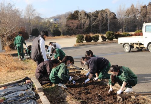 ３年生　笑顔の愛校活動